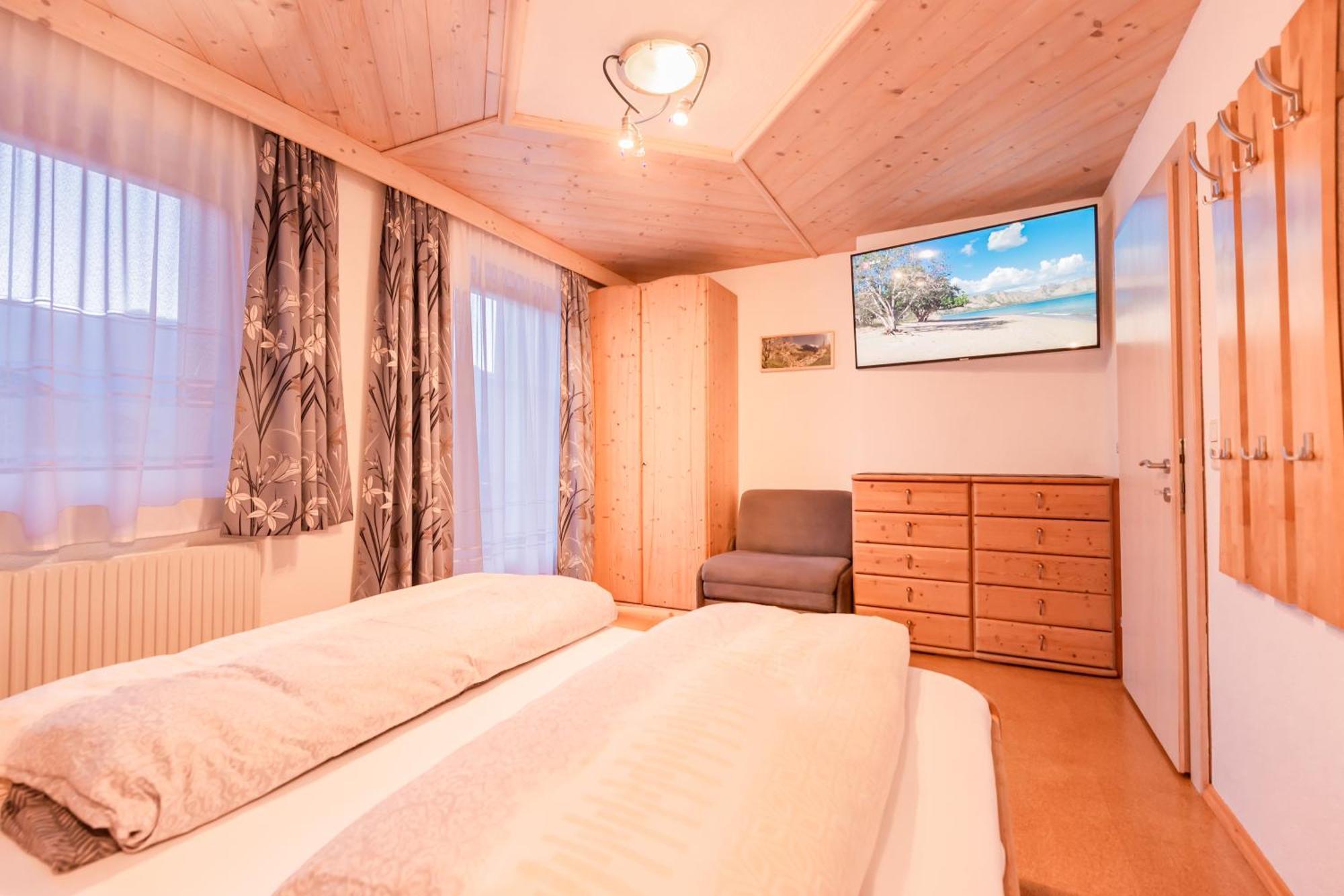 Ferienwohnung Ausblick Zillertal Хайнценберг Екстериор снимка
