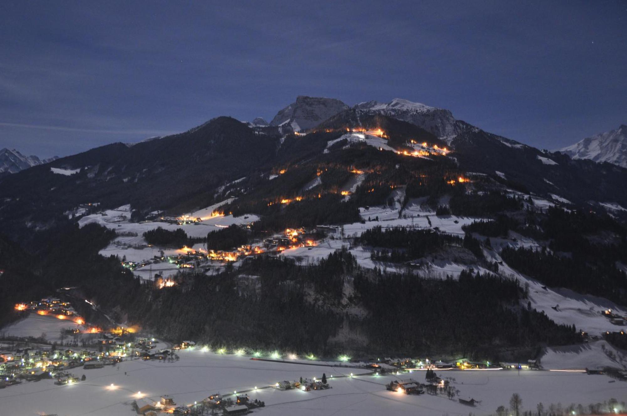 Ferienwohnung Ausblick Zillertal Хайнценберг Екстериор снимка