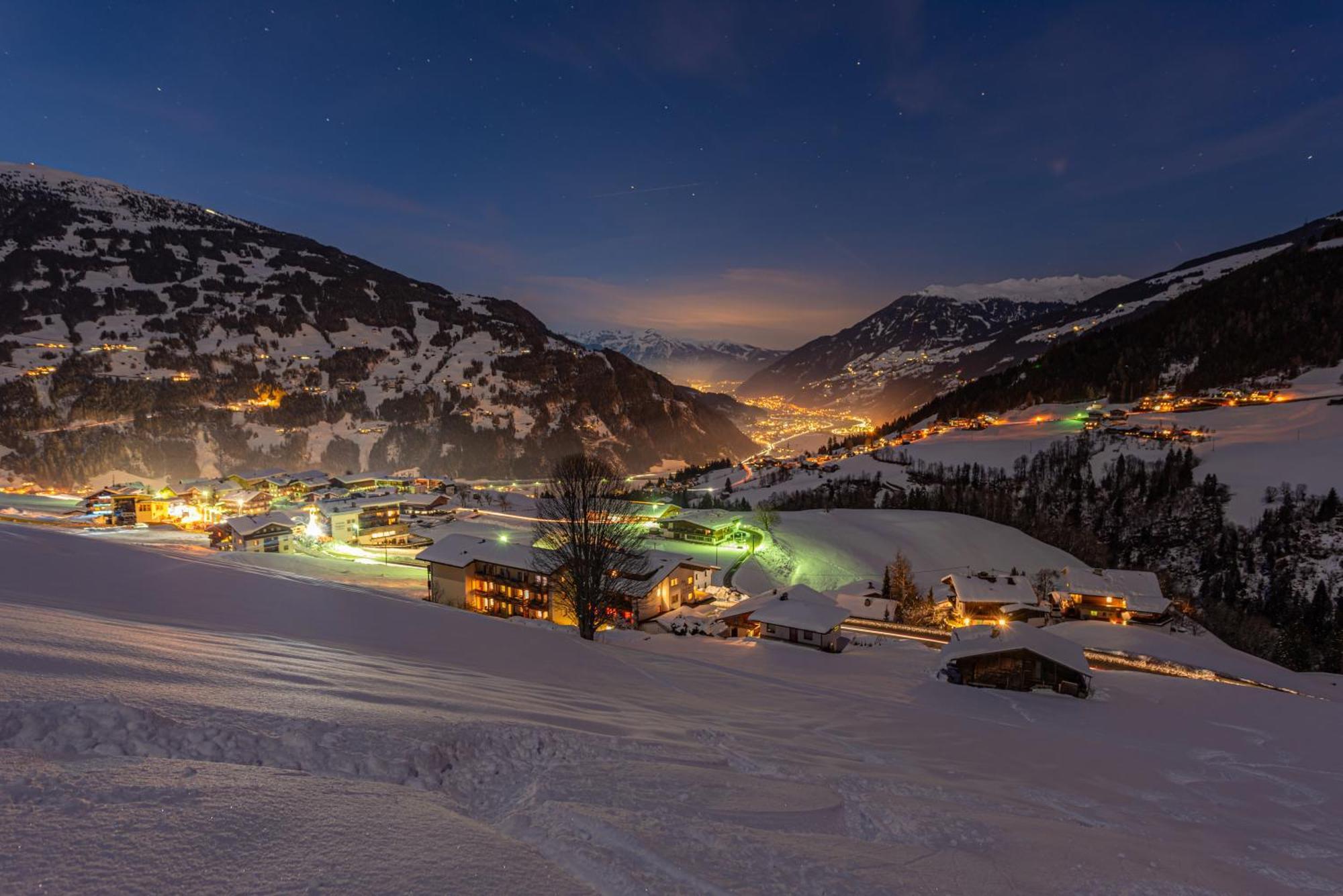 Ferienwohnung Ausblick Zillertal Хайнценберг Екстериор снимка
