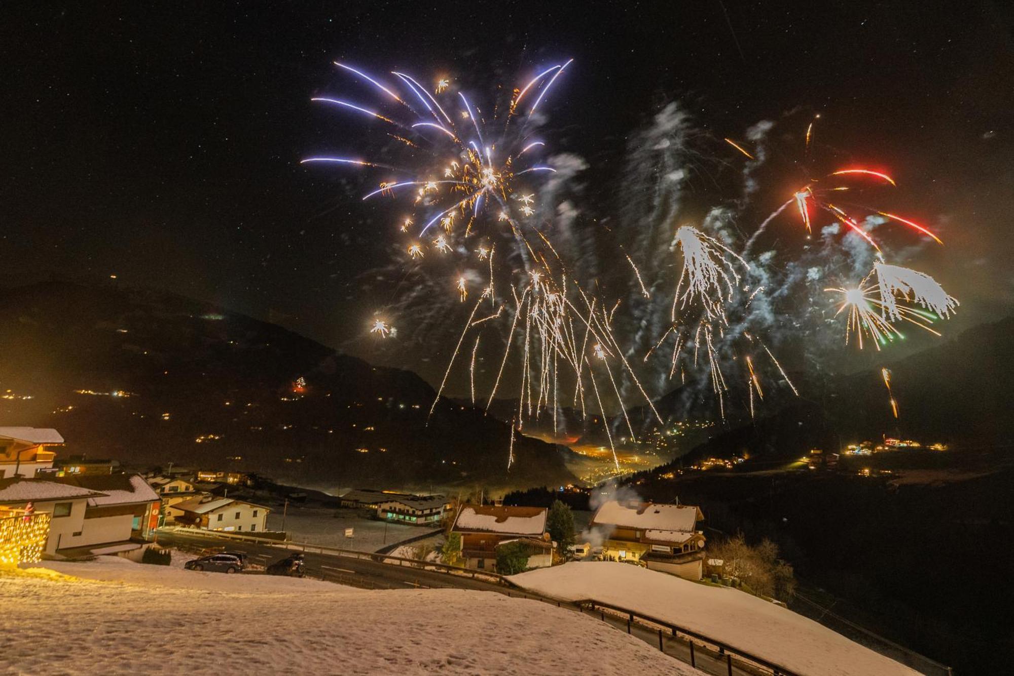 Ferienwohnung Ausblick Zillertal Хайнценберг Екстериор снимка