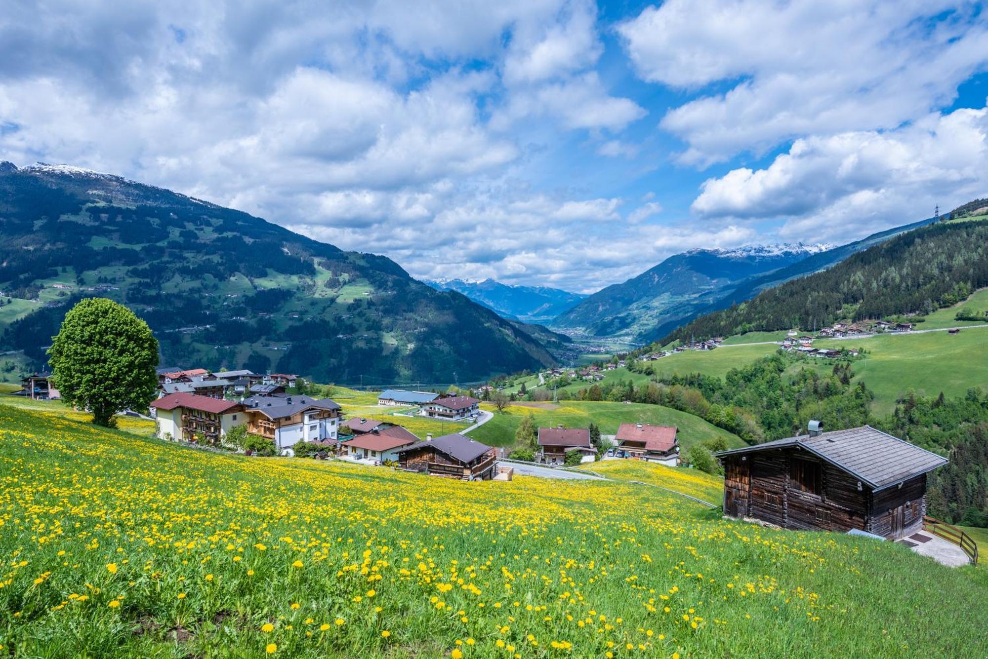 Ferienwohnung Ausblick Zillertal Хайнценберг Екстериор снимка